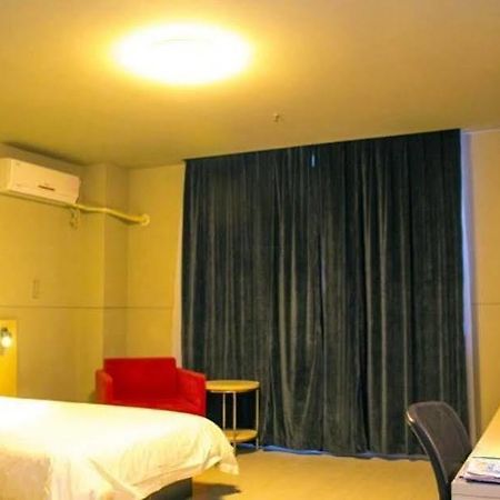 Jinjiang Binzhou Huanghe 4Th Road Hotel Екстериор снимка