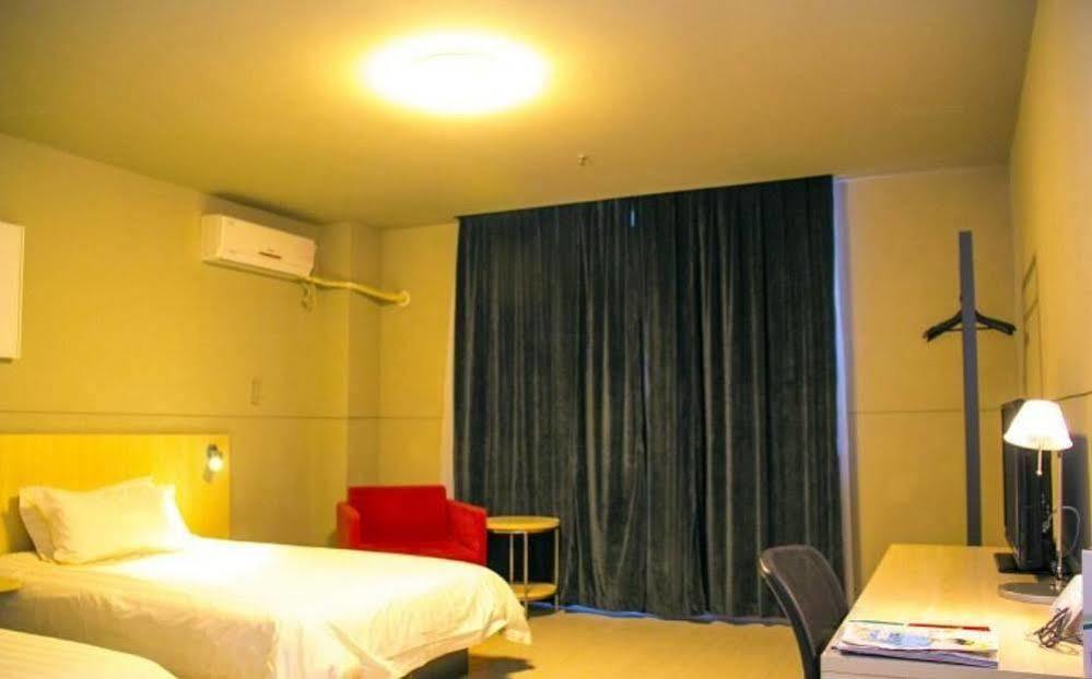 Jinjiang Binzhou Huanghe 4Th Road Hotel Екстериор снимка